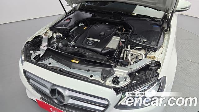 Mercedes-Benz E-Class 2018 — Şəkil 6/20