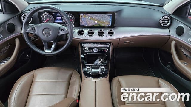 Mercedes-Benz E-Class 2018 — Şəkil 7/20