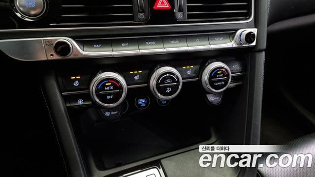 Genesis G70 2020 — Şəkil 18/20