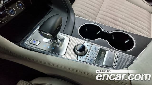 Genesis G70 2021 — Photo 19/20