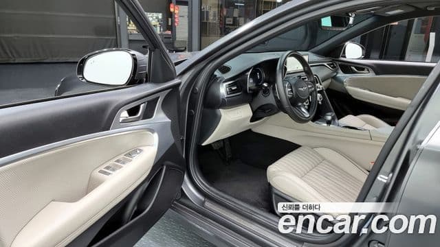 Genesis G70 2021 — Photo 1/20