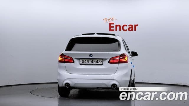 BMW 2 Series Active Tourer 2019 — ფოტო 3/20