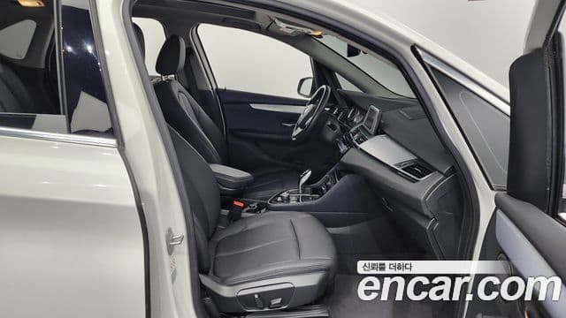 BMW 2 Series Active Tourer 2019 — ფოტო 10/20