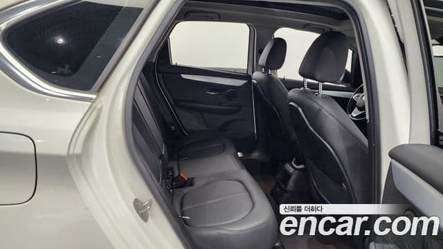 BMW 2 Series Active Tourer 2019 — ფოტო 11/20