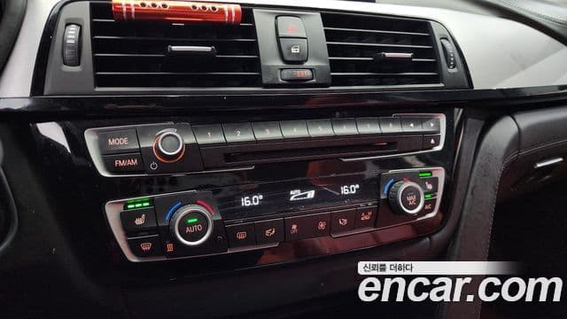 BMW 4 Series 2020 — ფოტო 16/20