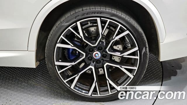 BMW X5M 2023 — Photo 14/20