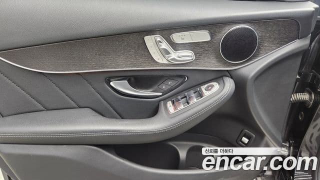 Mercedes-Benz GLC-Class 2020 — ფოტო 16/17