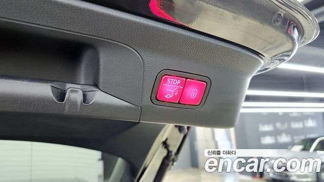 Mercedes-Benz GLC-Class 2020 — ფოტო 17/17