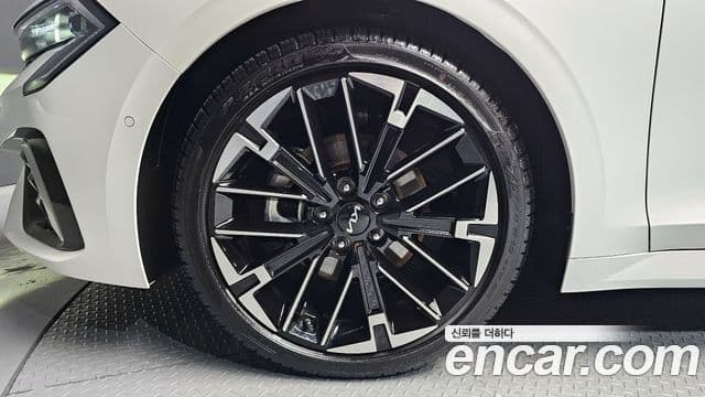 Kia K5 2024 — ფოტო 5/20
