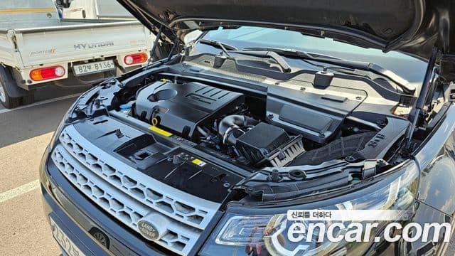 Land Rover Discovery Sport 2019 — Şəkil 7/20