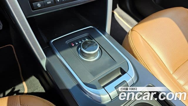 Land Rover Discovery Sport 2019 — Şəkil 18/20