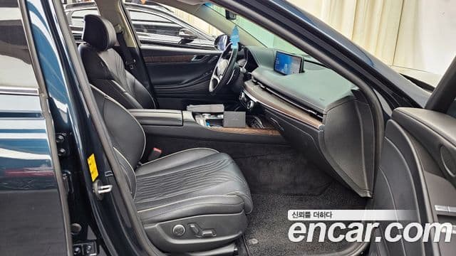 Genesis Electrified G80 2021 — Şəkil 11/20