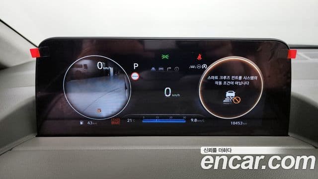 Hyundai Staria 2023 — Фото 8/20