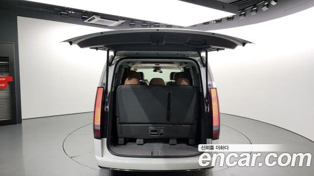 Hyundai Staria 2023 — Фото 20/20