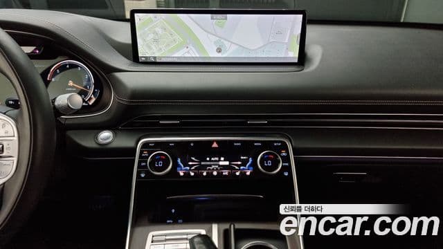 Genesis GV80 2020 — Photo 2/20