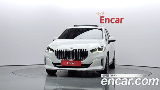 BMW 2 Series Active Tourer 2024 — Photo 12/20