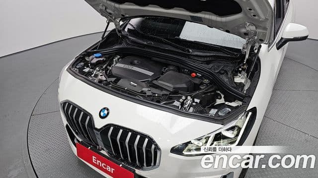BMW 2 Series Active Tourer 2024 — Photo 13/20