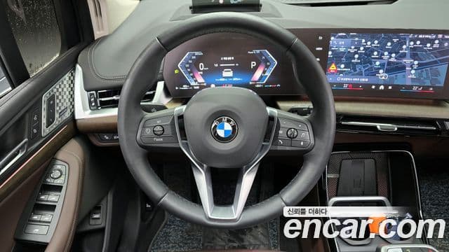 BMW 2 Series Active Tourer 2024 — Photo 2/20