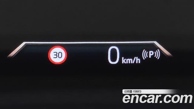 BMW 2 Series Active Tourer 2024 — Photo 8/20