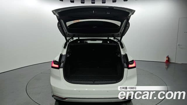BMW 2 Series Active Tourer 2024 — Photo 15/20