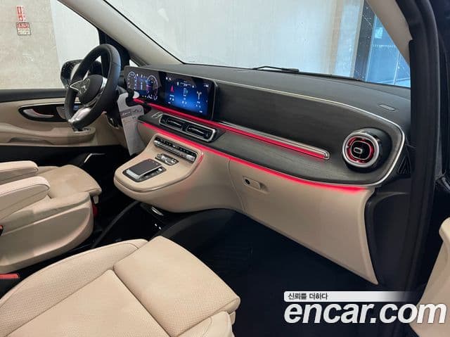 Mercedes-Benz V-Class 2025 — ფოტო 5/20