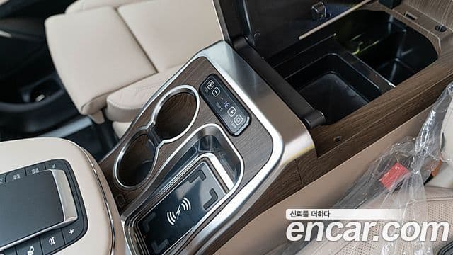 Mercedes-Benz V-Class 2025 — фото 20 из 20