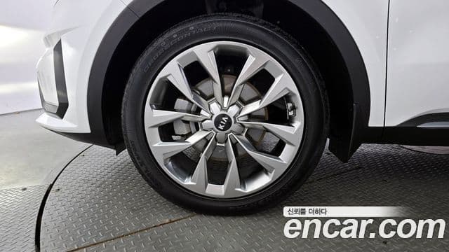 Kia Sorento 2020 — Фото 5/20