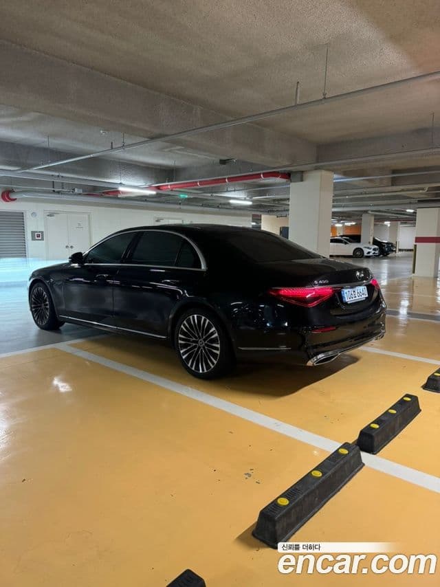 Mercedes-Benz S-Class 2023 — Photo 5/6