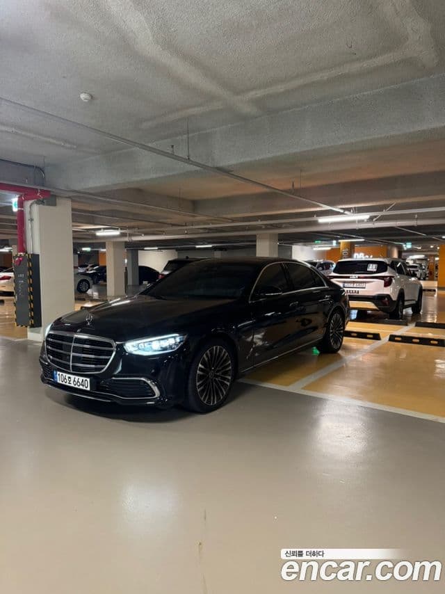 Mercedes-Benz S-Class 2023 — Photo 6/6