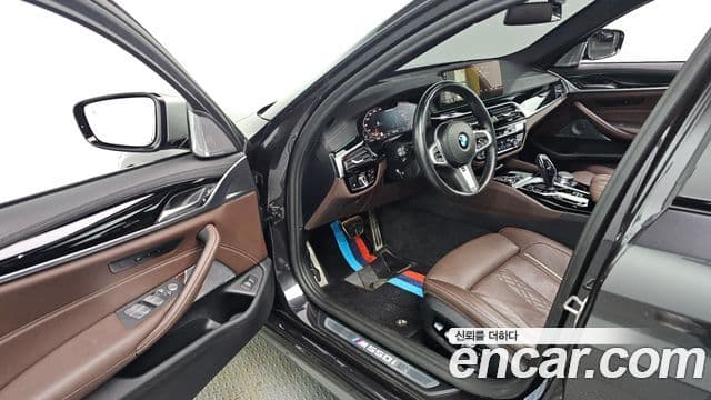BMW 5 Series 2021 — Şəkil 10/20