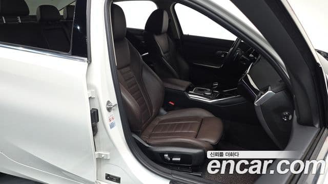 BMW 3 Series 2021 — ფოტო 10/20