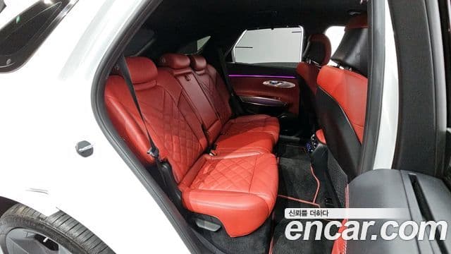 Genesis GV70 2024 — ფოტო 12/20