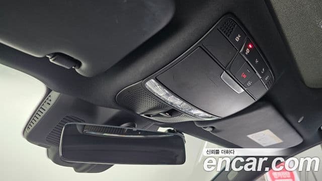 Mercedes-Benz E-Class 2020 — Photo 17/20