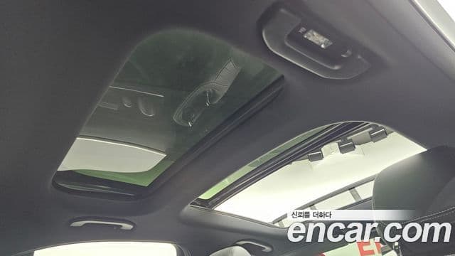 Mercedes-Benz E-Class 2020 — Photo 19/20