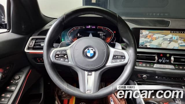 BMW 3 Series 2020 — ფოტო 13/20