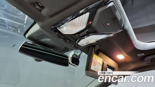 BMW 3 Series 2020 — ფოტო 17/20
