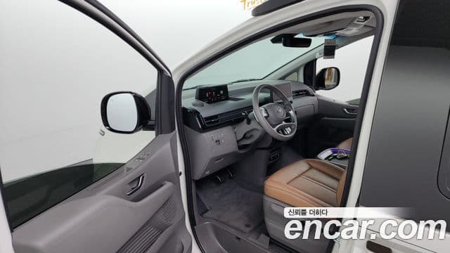 Hyundai Staria 2024 — ფოტო 10/20