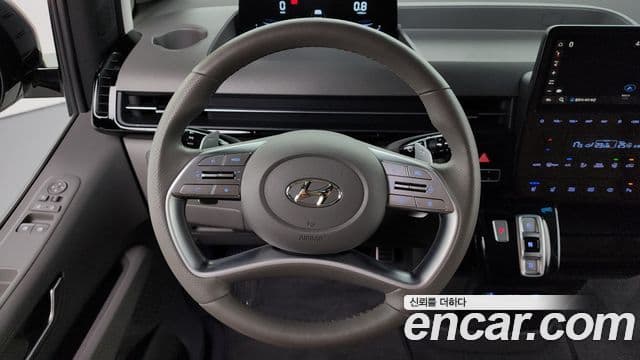 Hyundai Staria 2024 — ფოტო 13/20