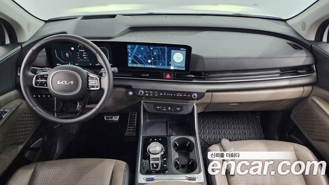 Kia Carnival 2023 — ფოტო 3/20