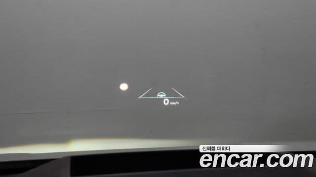 Kia Carnival 2023 — ფოტო 14/20