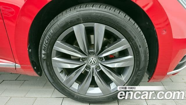 Volkswagen Arteon 2018 — ფოტო 4/20