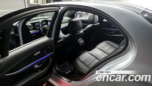Mercedes-Benz E-Class 2021 — Şəkil 11/20