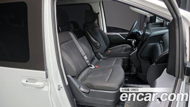 Hyundai Staria 2022 — Şəkil 12/20