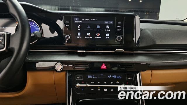 Kia Carnival 2020 — ფოტო 14/20