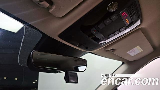 Kia Carnival 2020 — ფოტო 19/20