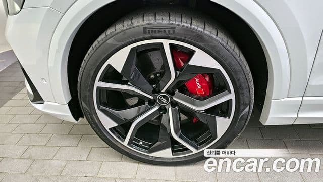 Audi RSQ8 2021 — ფოტო 12/20