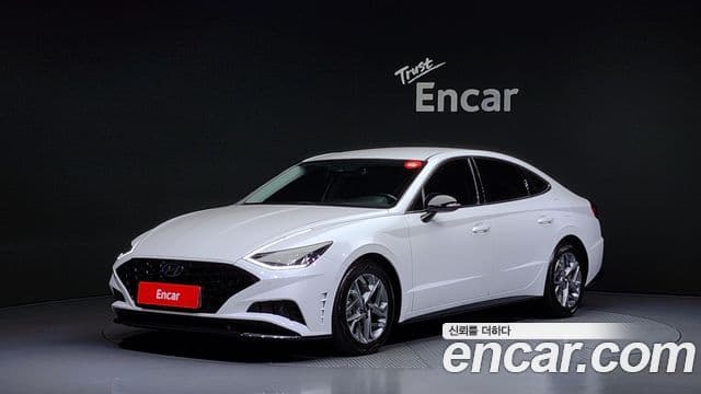 Hyundai Sonata 2020 — Фото 1/20