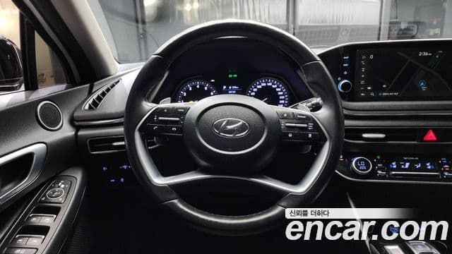 Hyundai Sonata 2020 — Фото 13/20