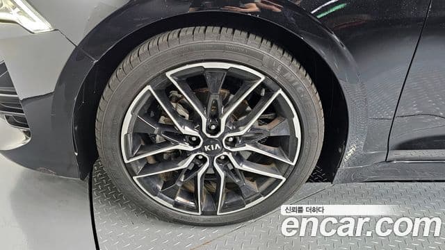 Kia K5 2020 — ფოტო 5/20