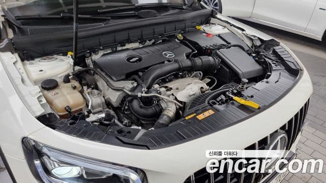 Mercedes-Benz GLB-Class 2021 — ფოტო 6/20